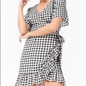 Forever 21 // NWOT Gingham Wrap Dress